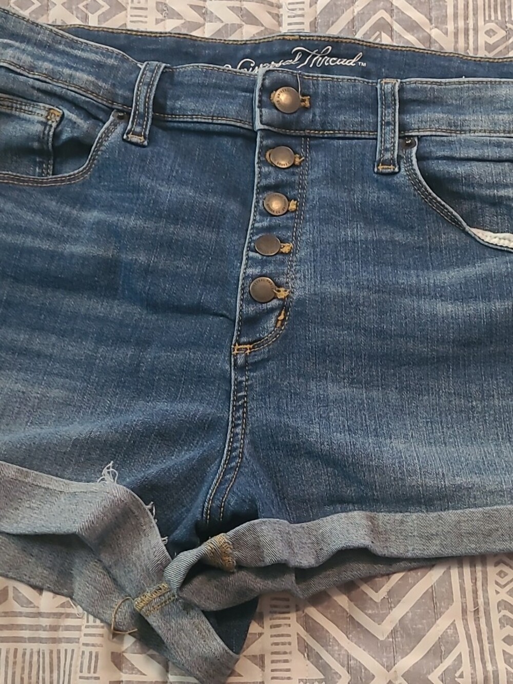 Universal Thread Blue Denim Button-Front Women's Shorts